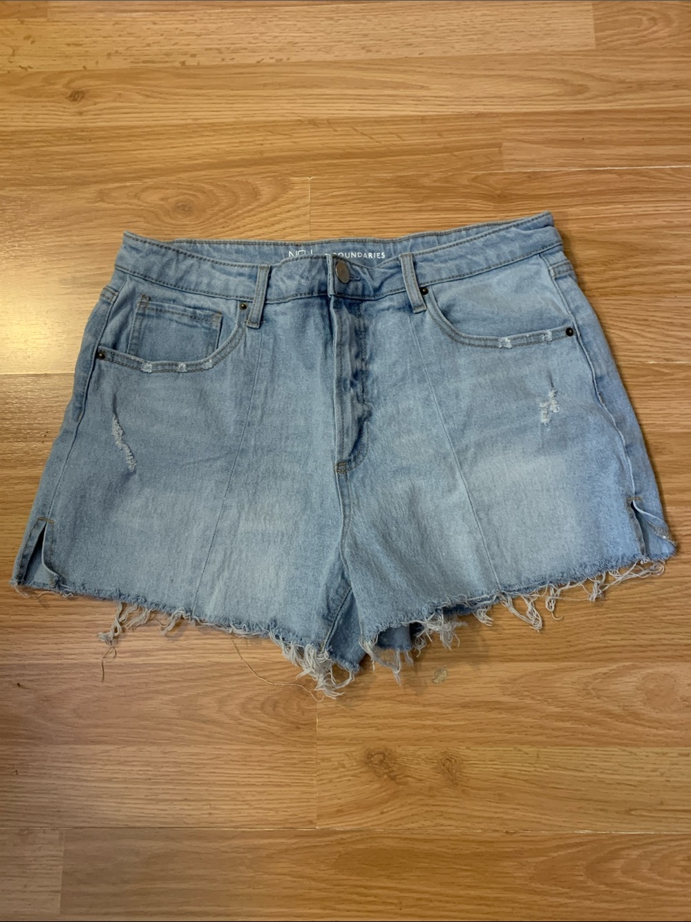 No Boundaries Light Blue Distressed Denim Shorts size 15